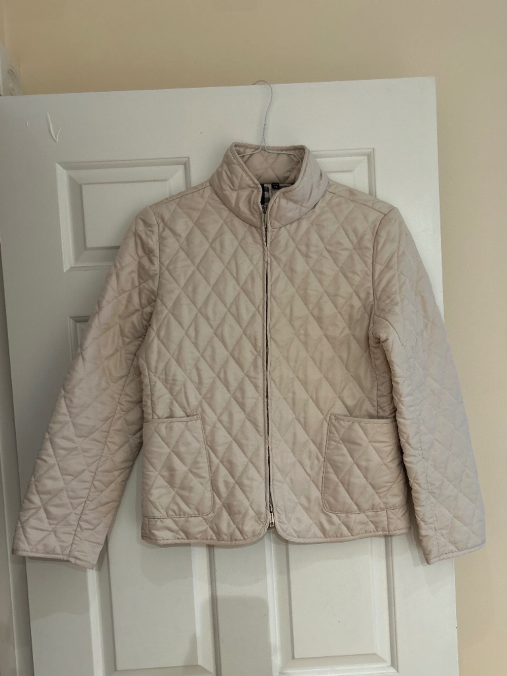 Burberry London Off-White Quilted Light Jacket with Patch Pockets - Picture 2 of 13